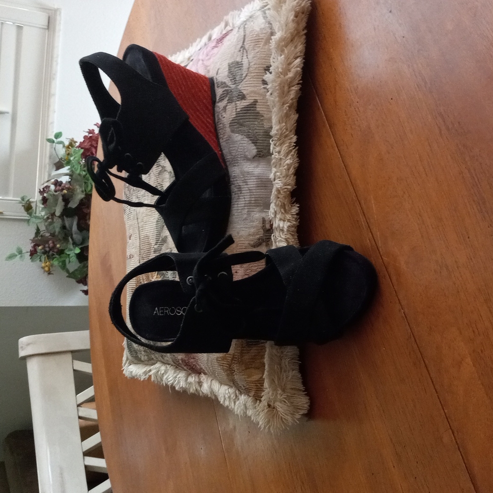 Ladies sandals